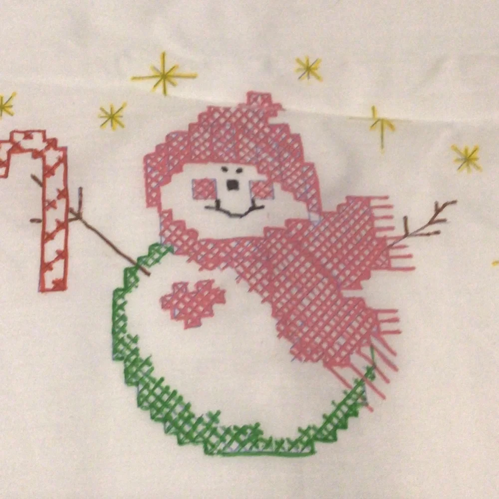 N/A white pillowcases