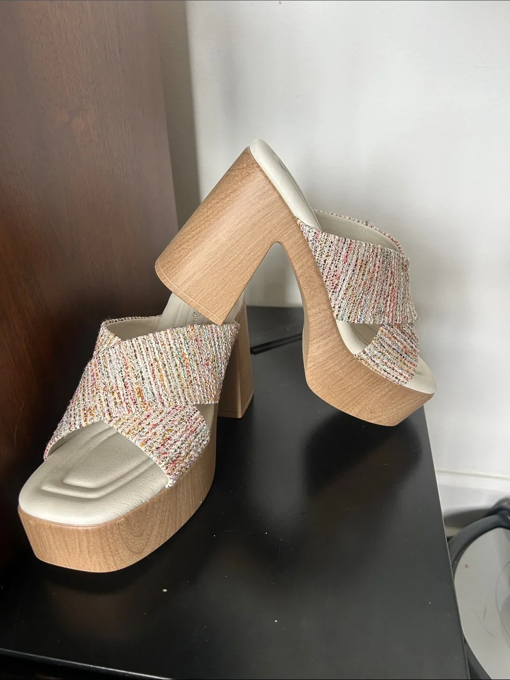 Chinese Laundry chunky platform