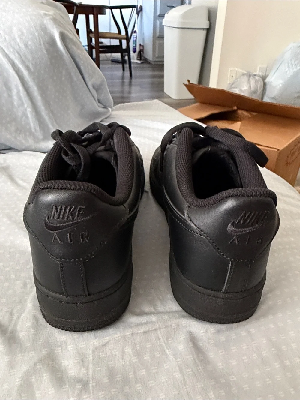 Nike classic black