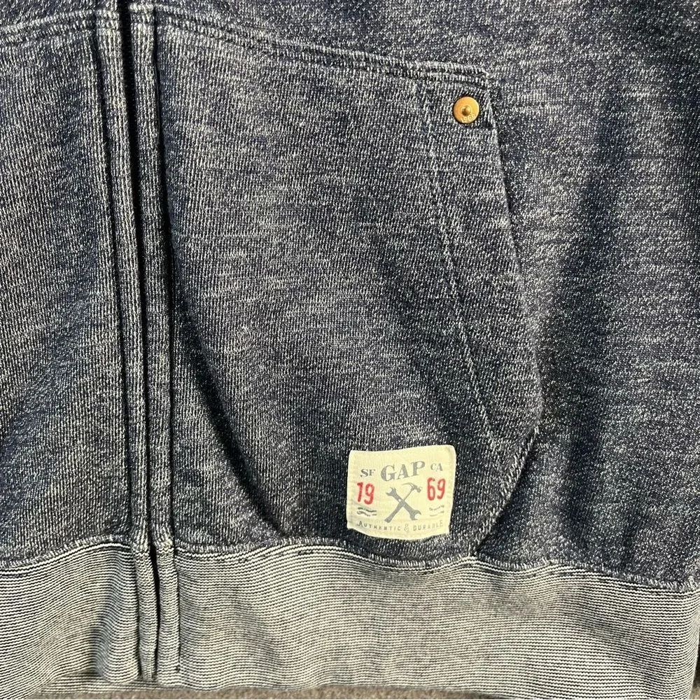 GAP neutral easily features