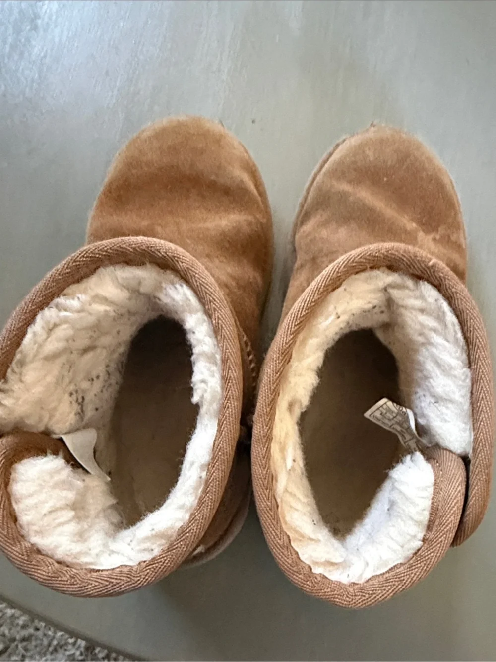UGG kids jona