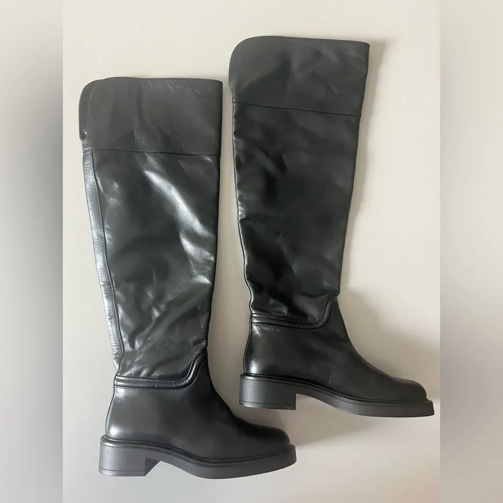 Stuart Weitzman new stuart