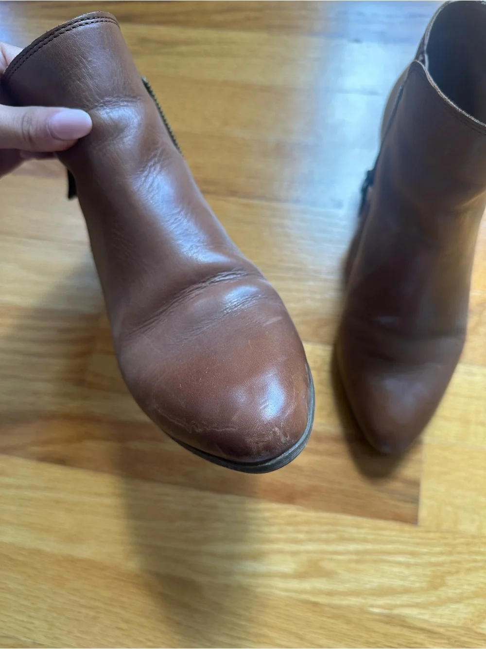 Frye classic brown