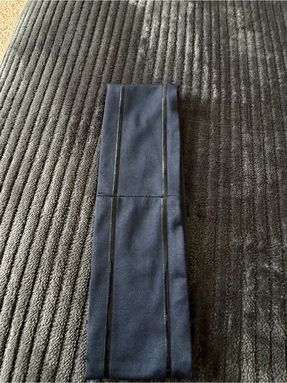 Nike sleek headband