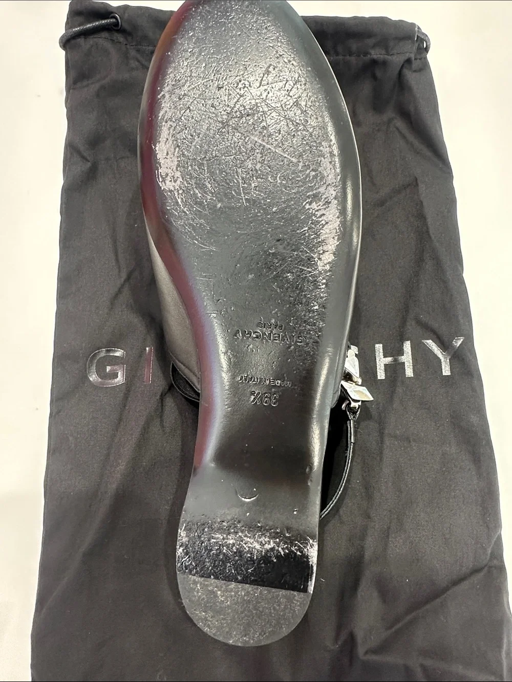 Givenchy authentic chain