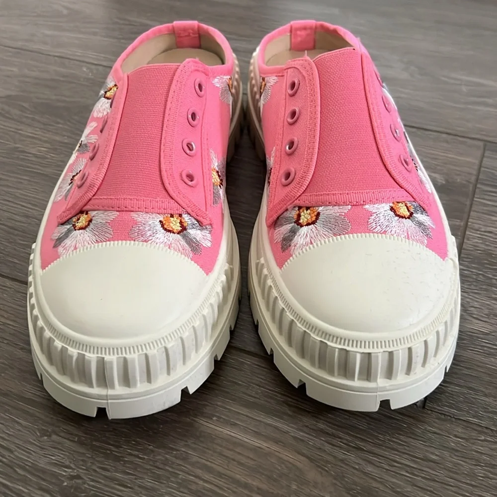 Shoe Republic LA vibrant hot