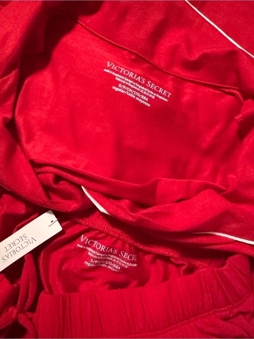 Victorias Secret soft red