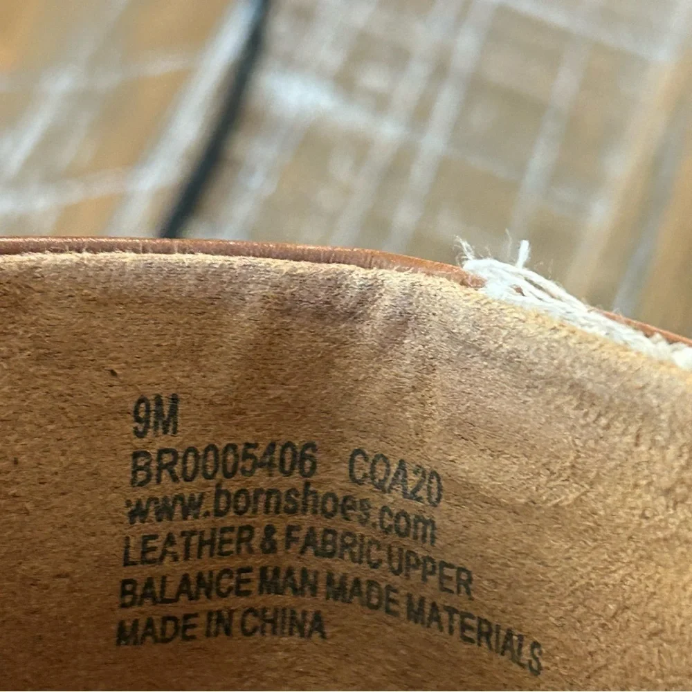 Born leather slip size