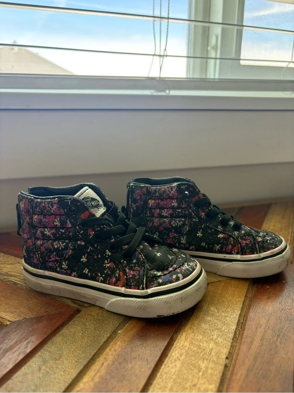 Vans Kids Black High-Top Floral Sneakers