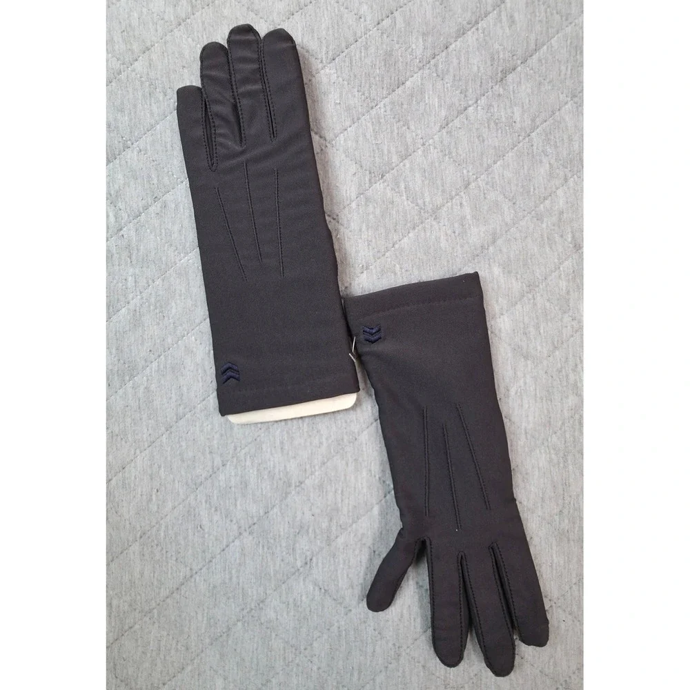 isotoner classic gloves
