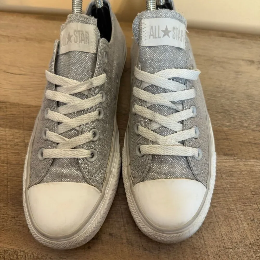 Converse metallic ensures outfit