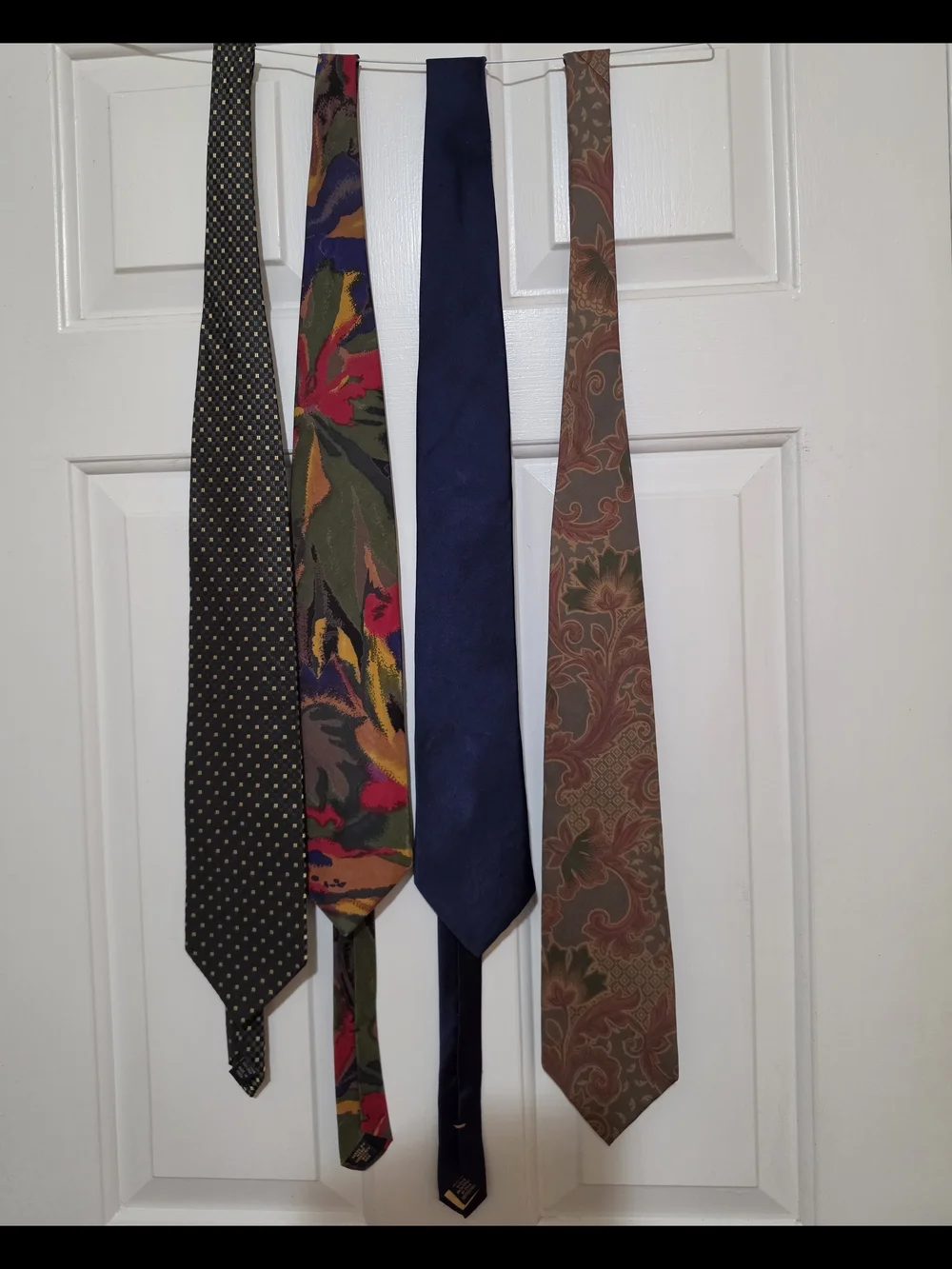 Assorted Men's Neckties  BURBERRY,MULBERRY,DONALD TRUMP,BERGANO NEW YORK