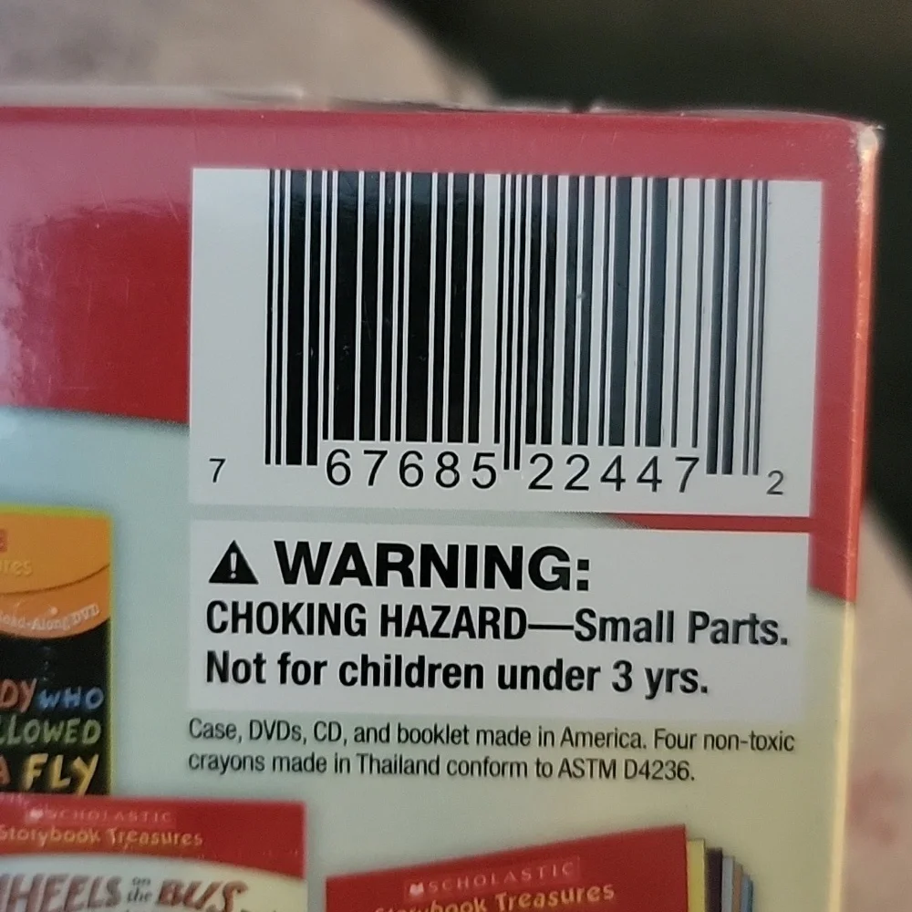 Scholastic travel tips kit