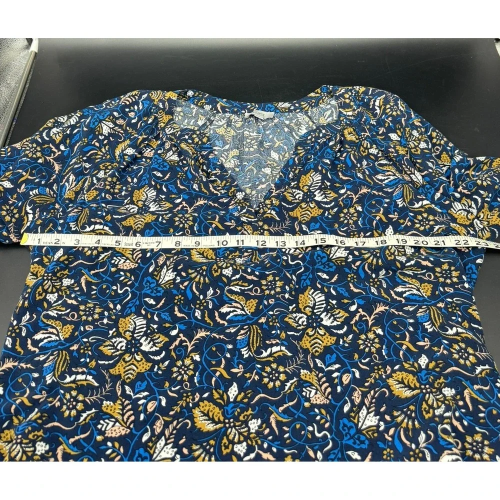 LOFT outlet blouse
