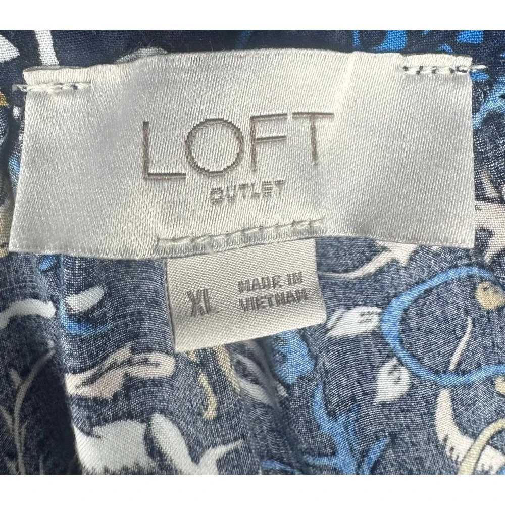 LOFT outlet blouse