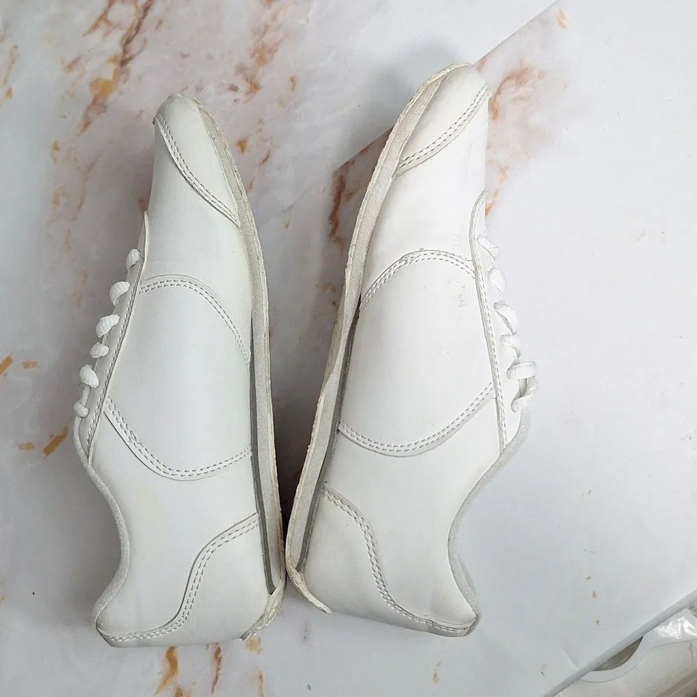 ION CHEER wear line foot