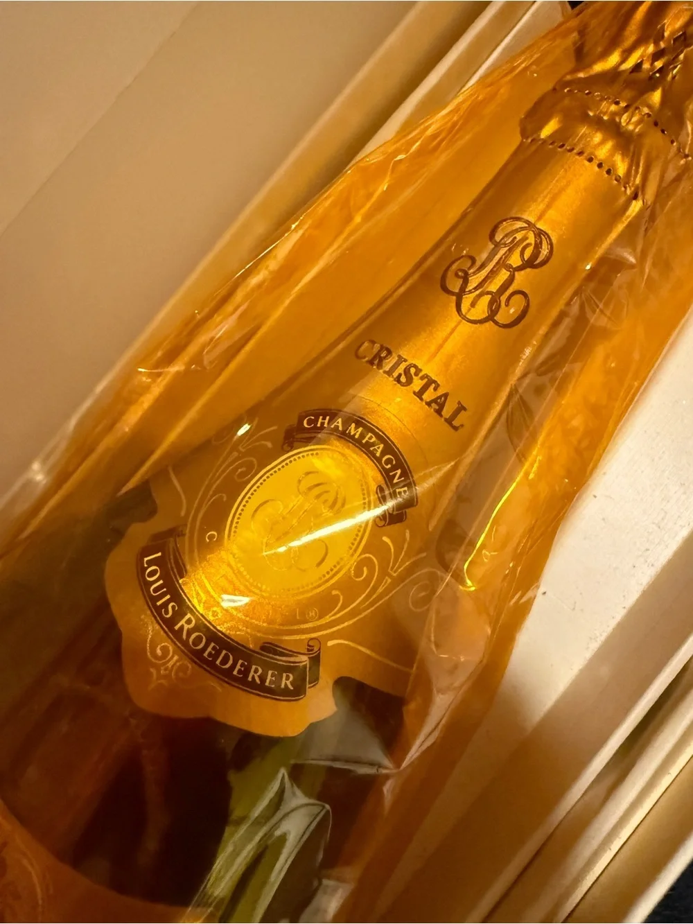 N/A champagne luxurious box