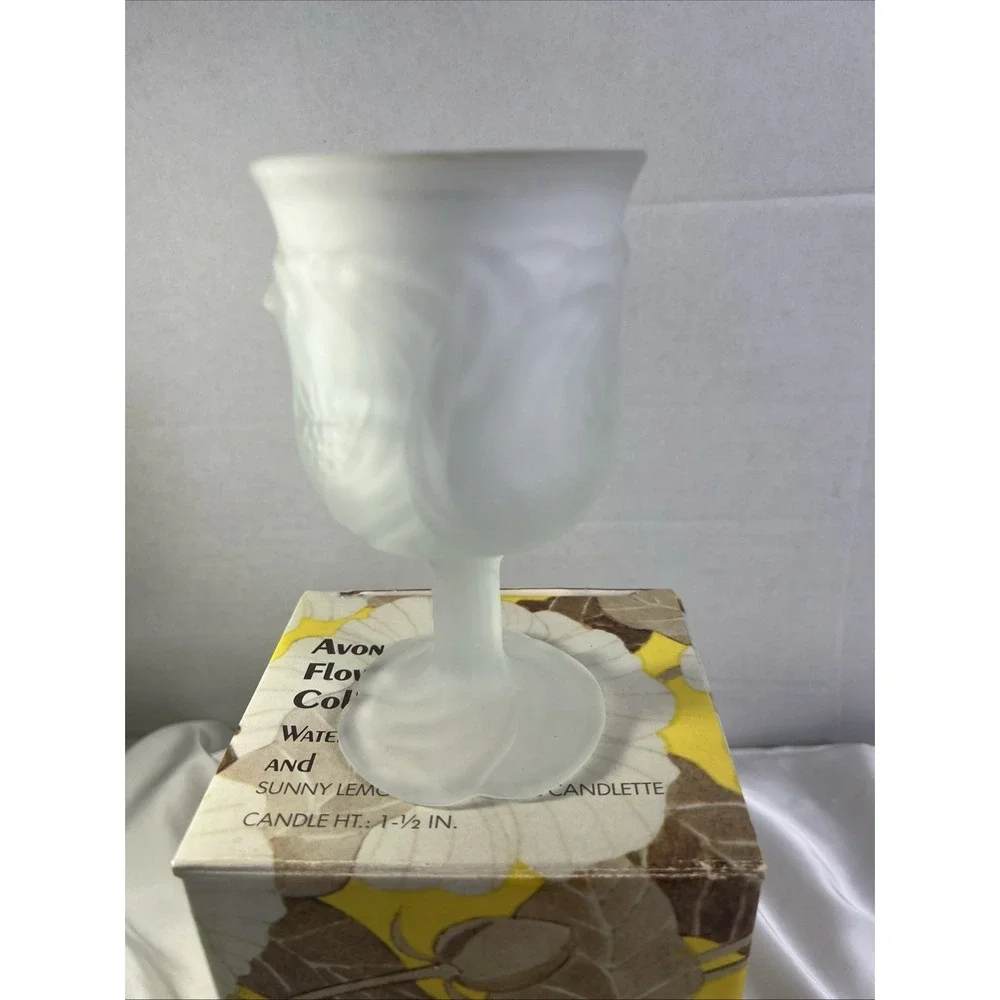 Avon vtg flowerfrost