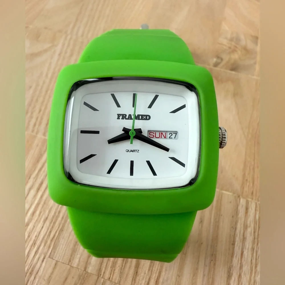 Framed impact rectangular bright green silicone watch NEW BATTERY