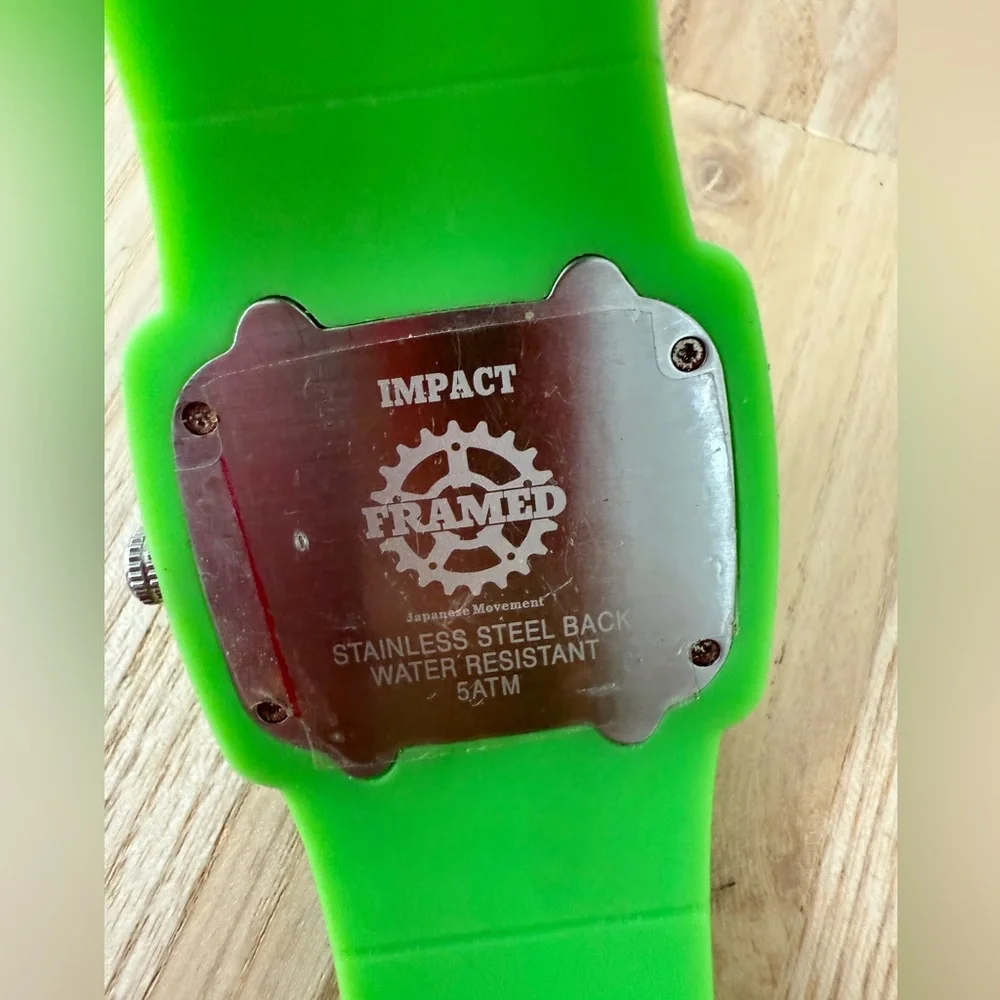 Framed impact rectangular bright green silicone watch NEW BATTERY