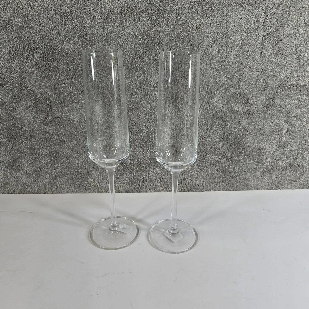 Crate & Barrel Tour Champagne Flutes Clear Glass Set of 2 Made in Germany 8oz‎