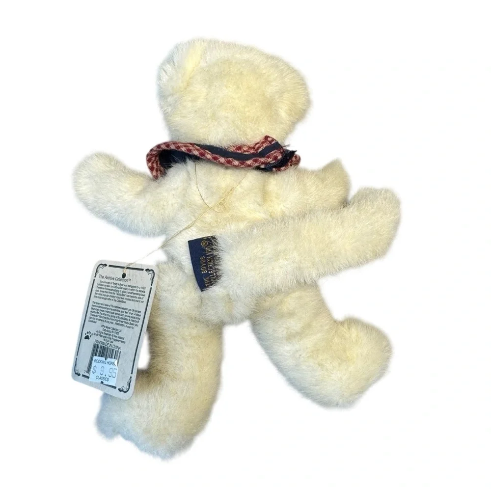 Boyds Bears plush robyn