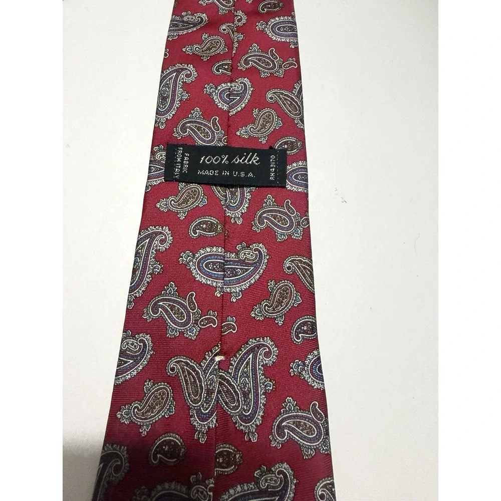 Jos. A. Bank classic paisley