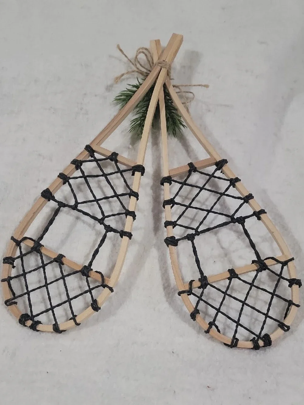 N/A rustic snowshoe