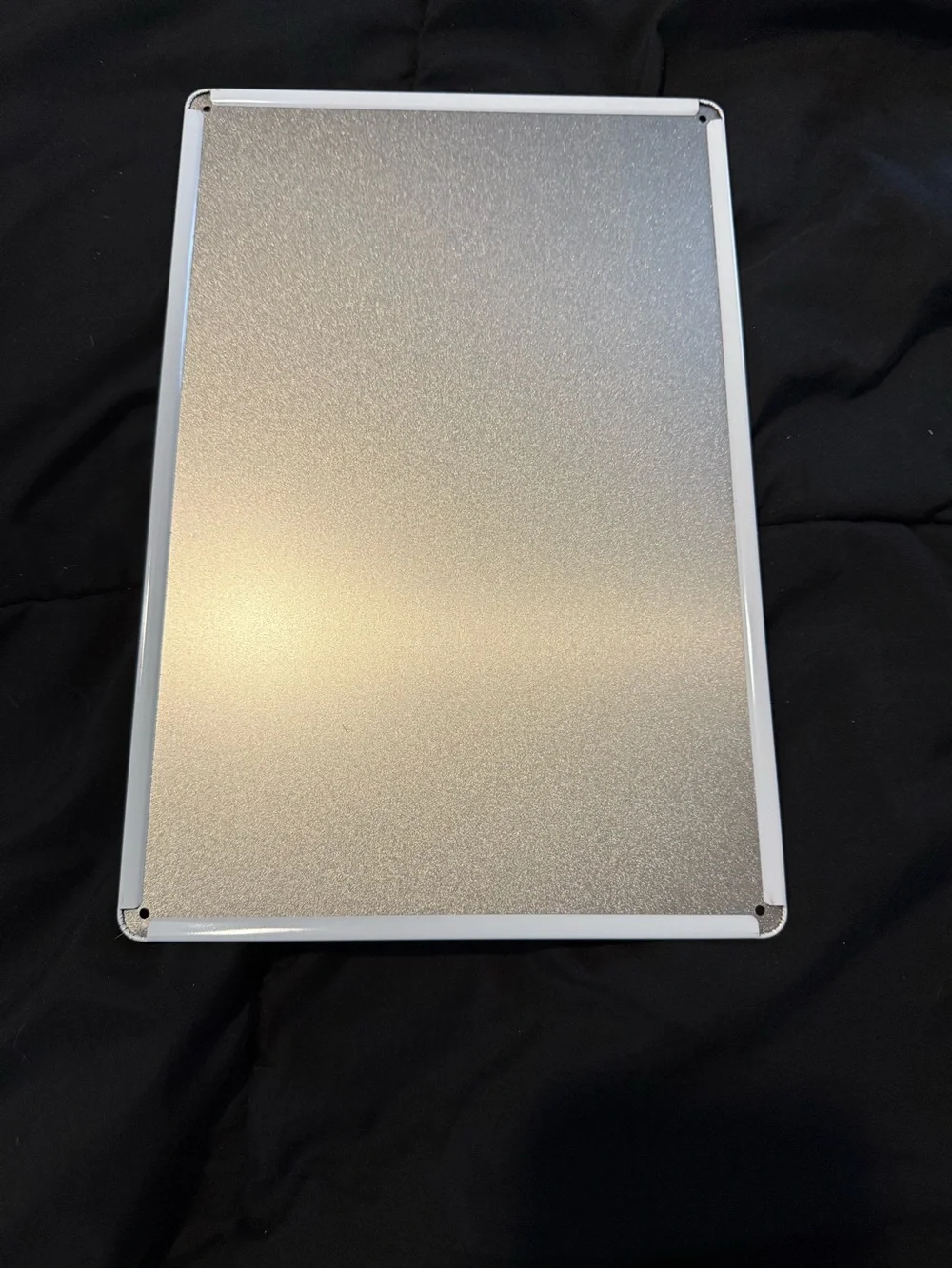 N/A metal sign