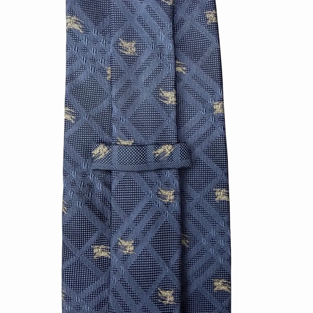 Burberry excellent preowned