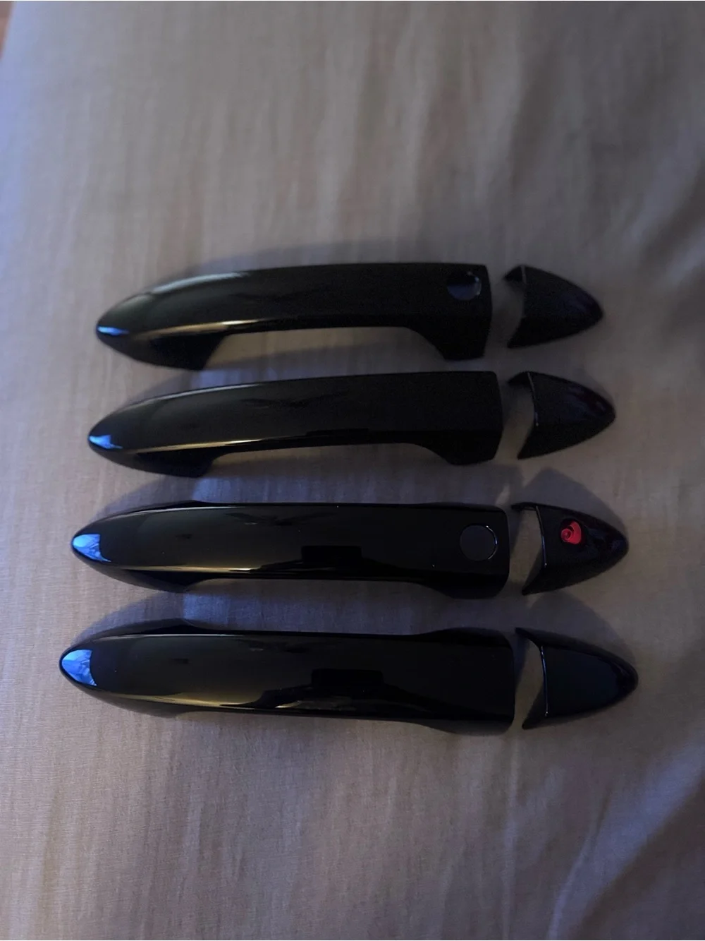 N/A sleek glossy
