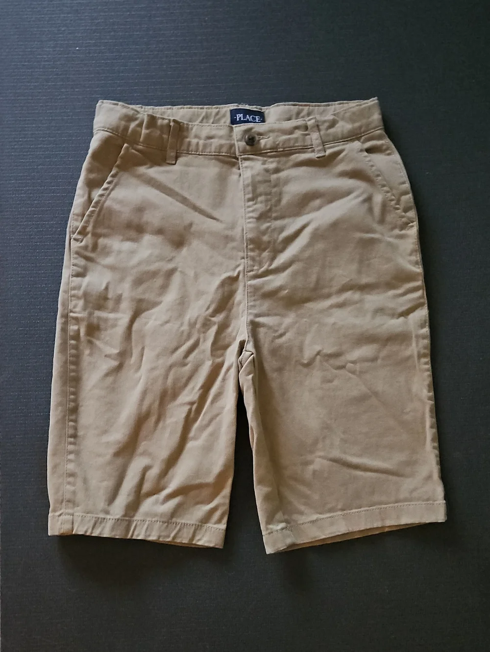 The Children's Place Khaki Flat Front Boy's Shorts. #110