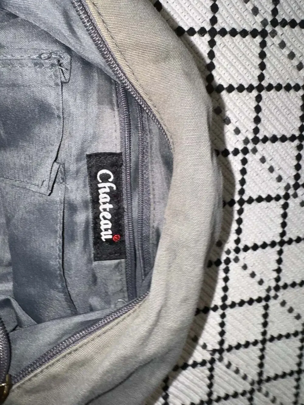 Chateau vintage y2k
