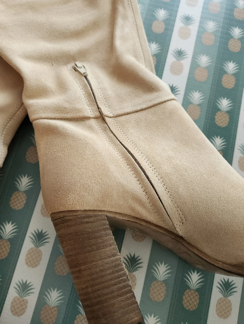 Free People chic beige