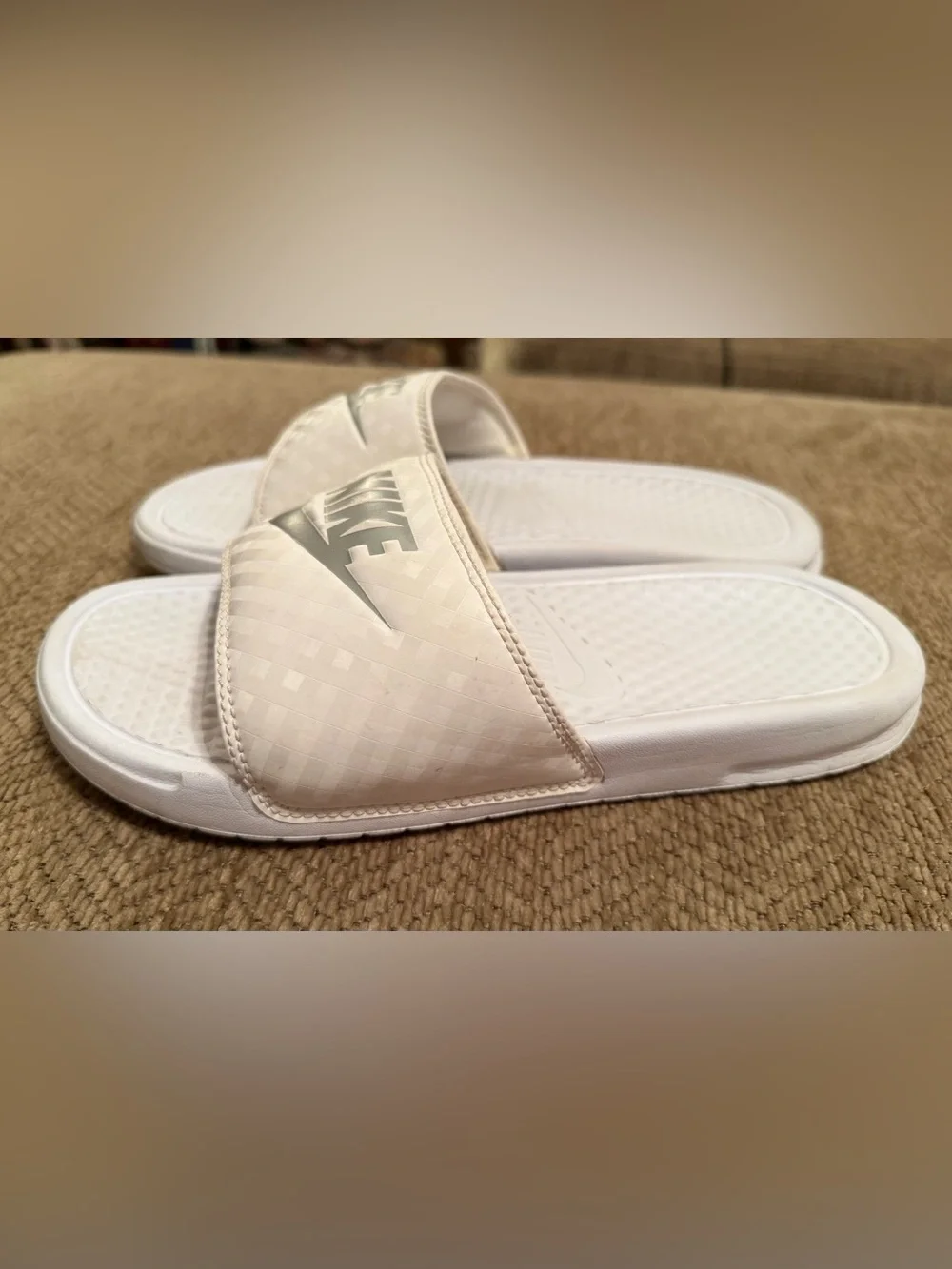 Nike excellent gently