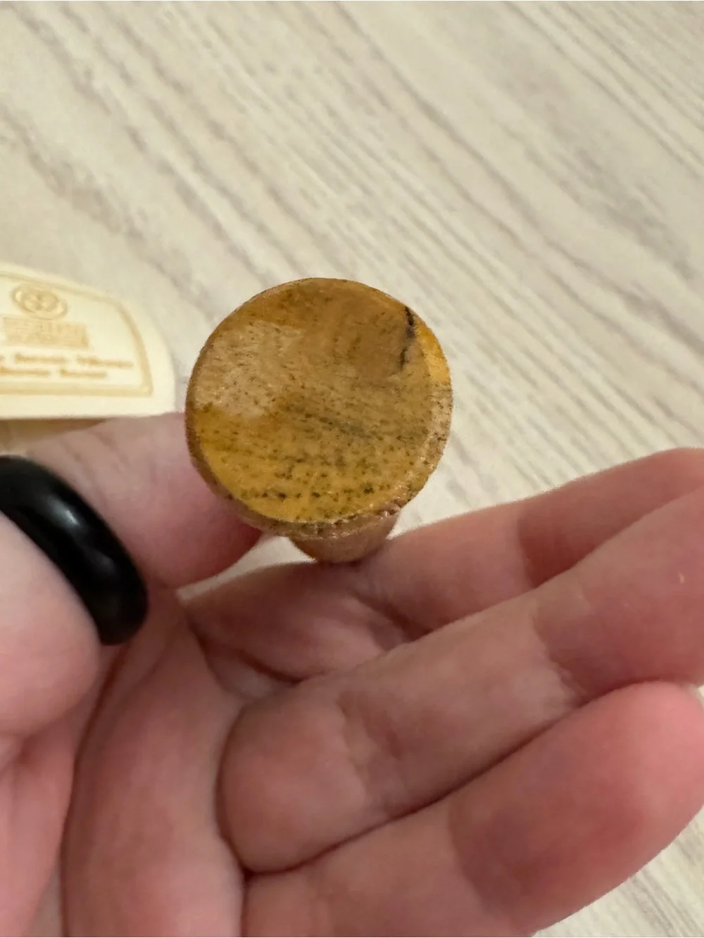 N/A small hand