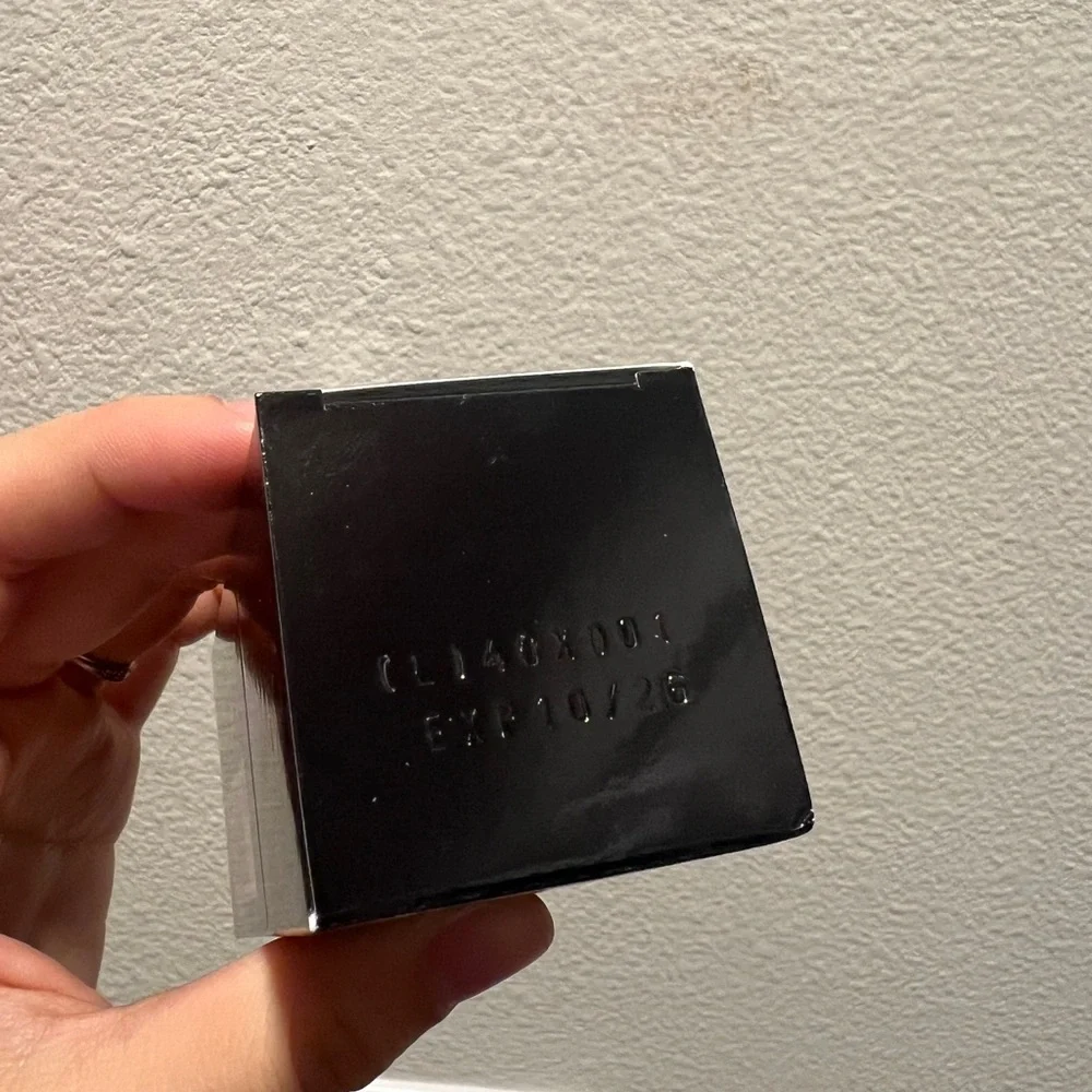 Giorgio Armani what it