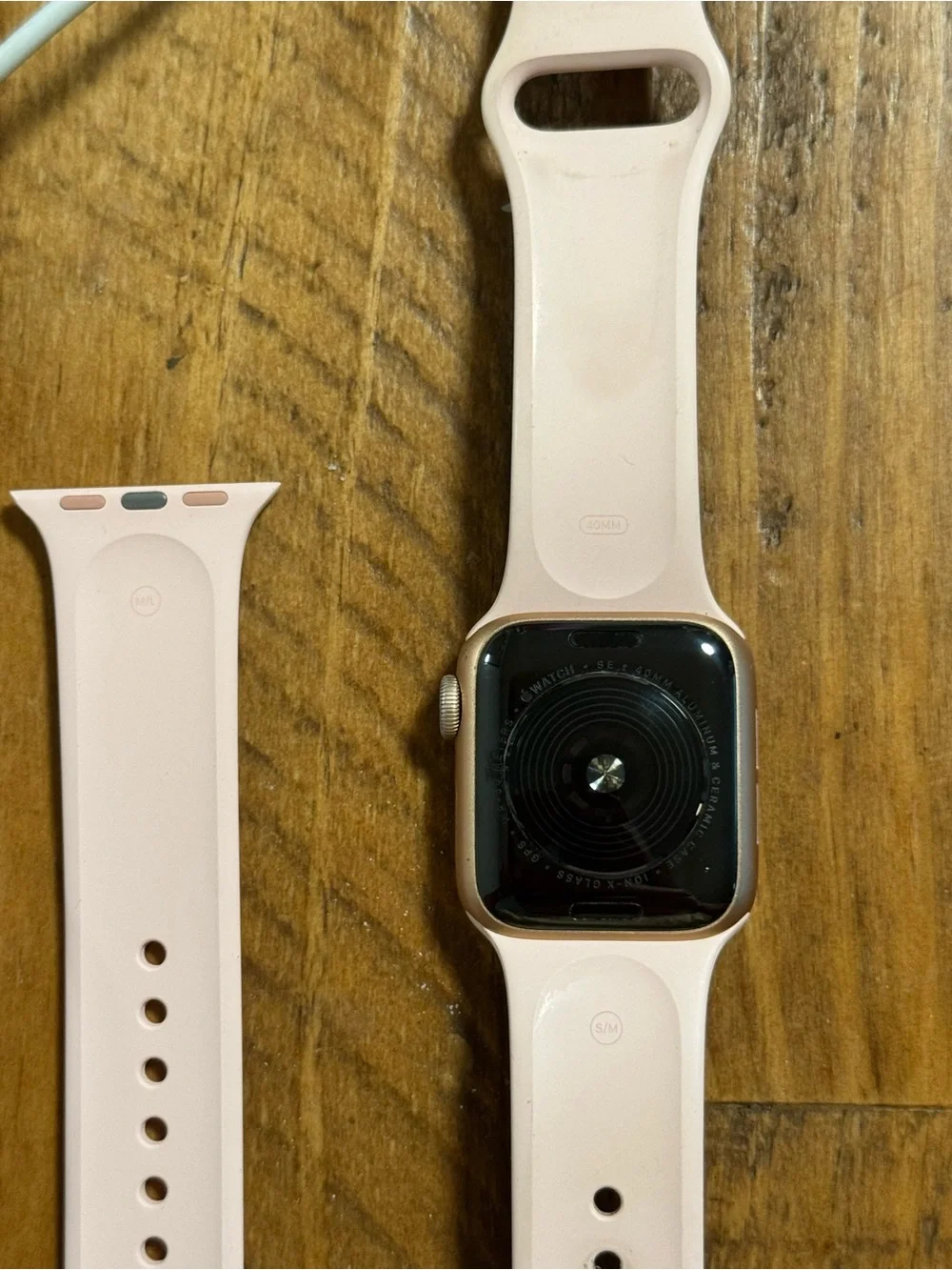 Apple Watch SE Pink with 2 chargers
