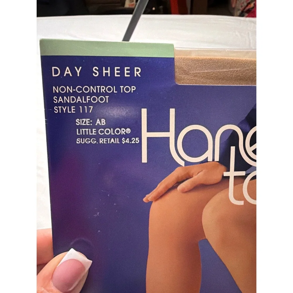 Hanes too day