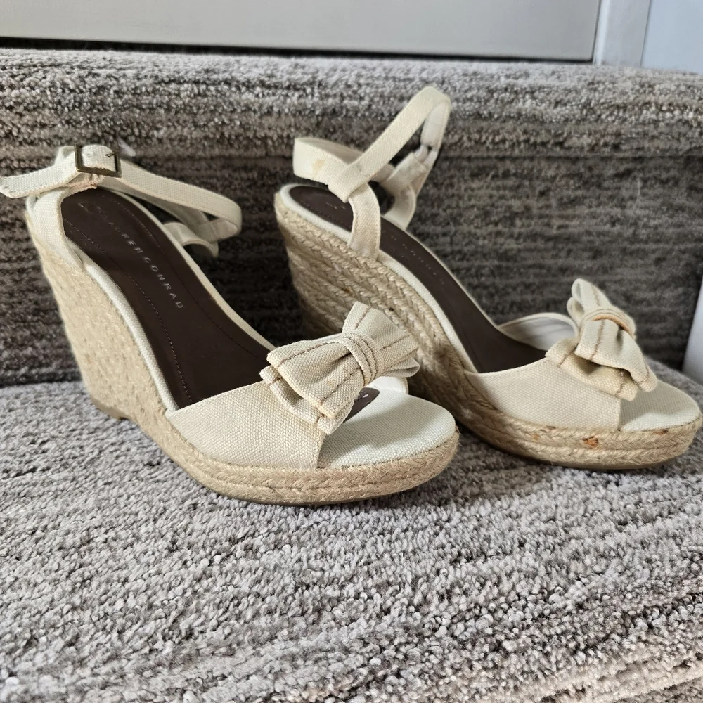 LC Lauren Conrad new box