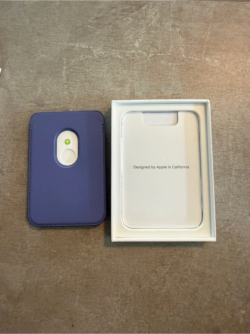 Apple magsafe leather
