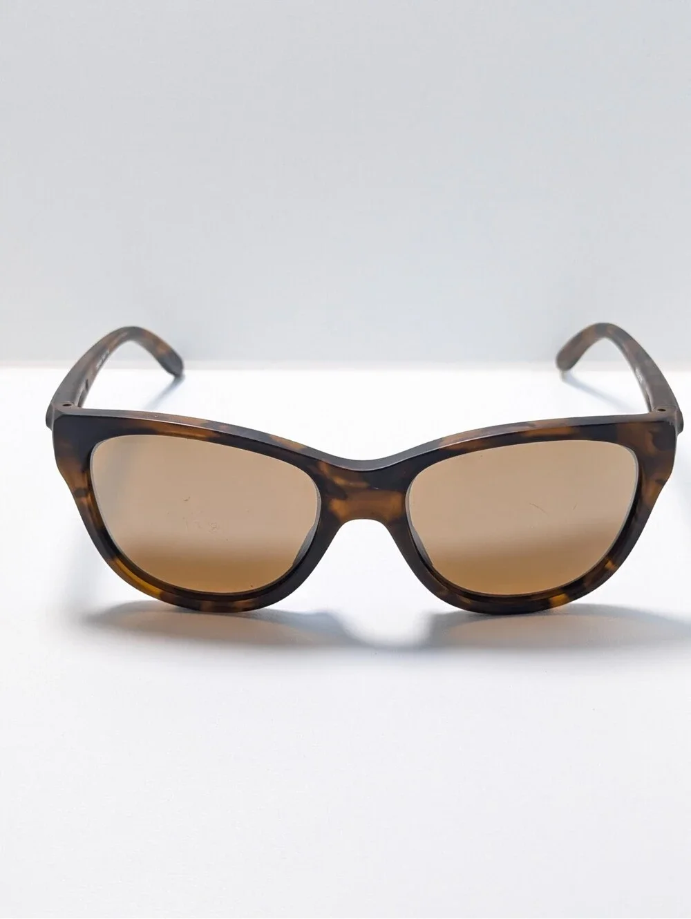 Oakley hold out
