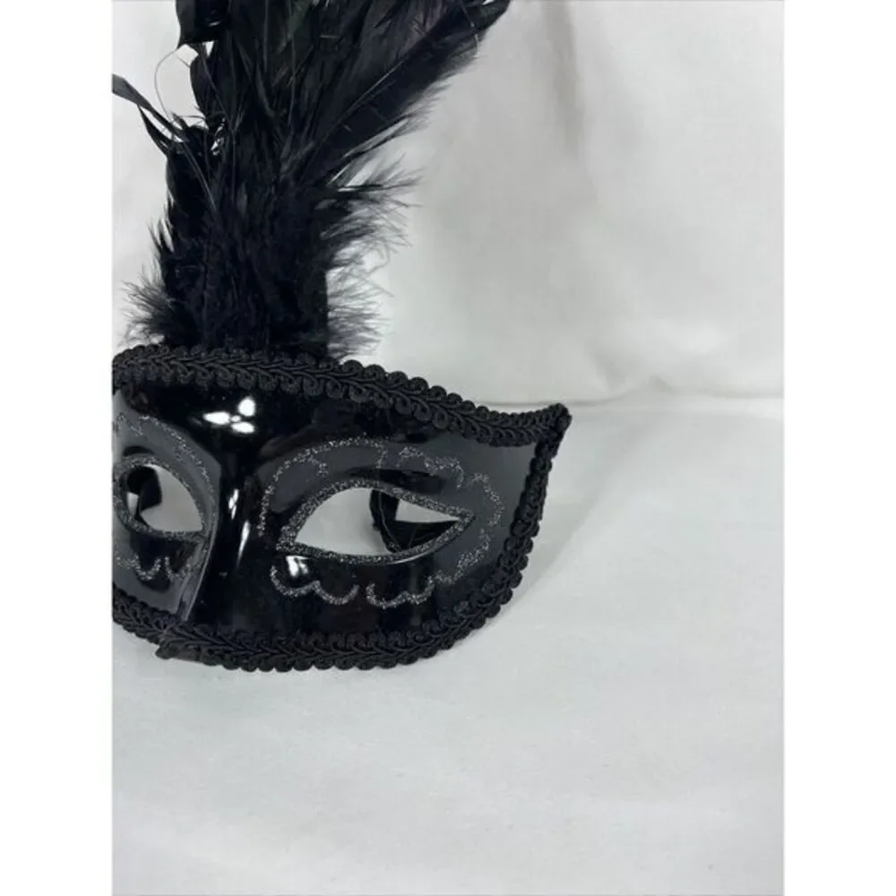Masquerade get ready