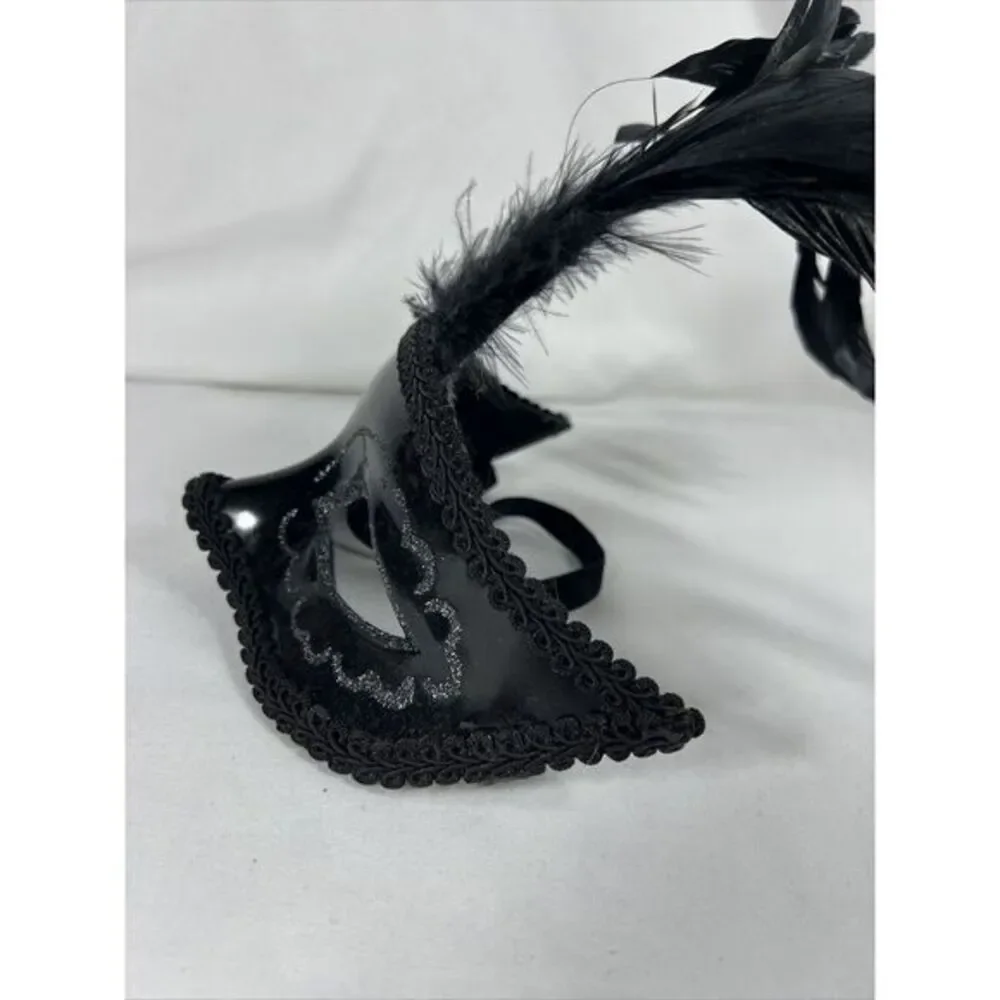 Masquerade get ready