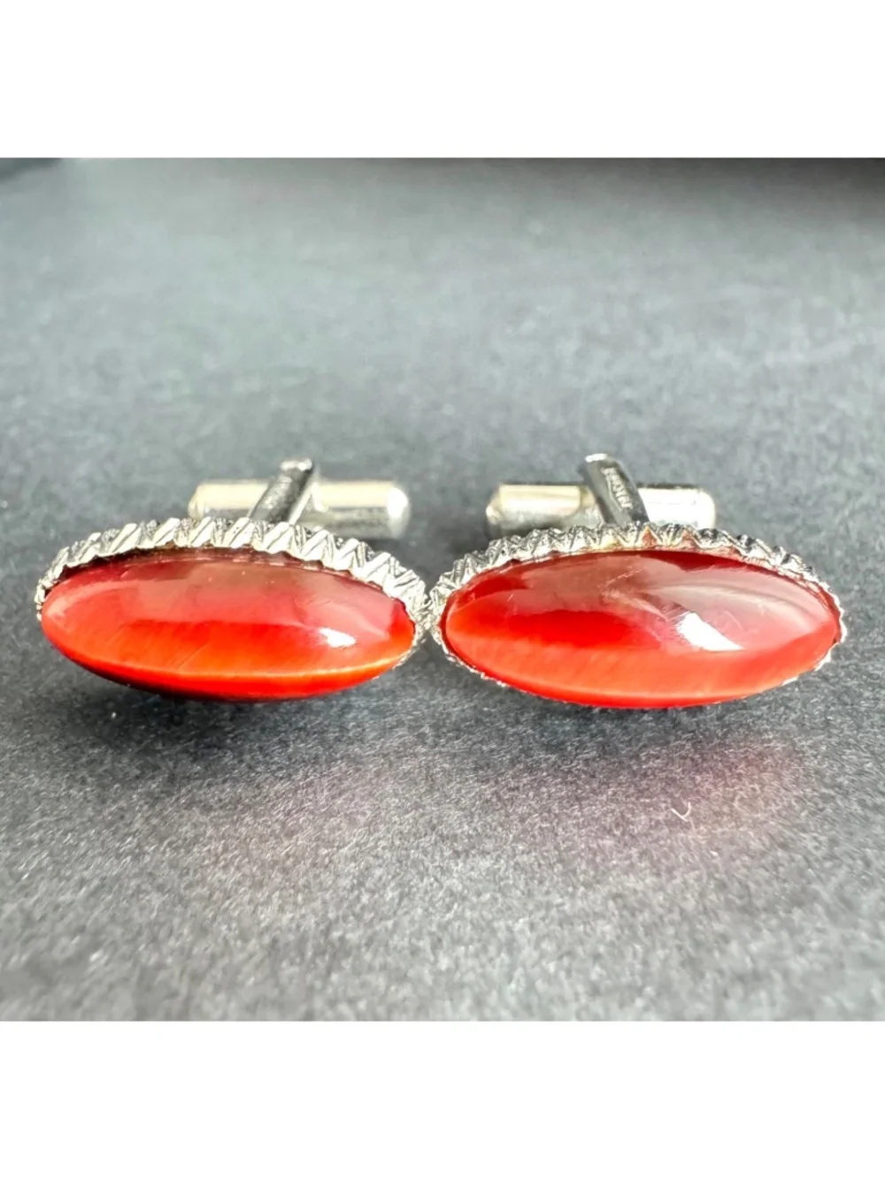 Vintage red oval