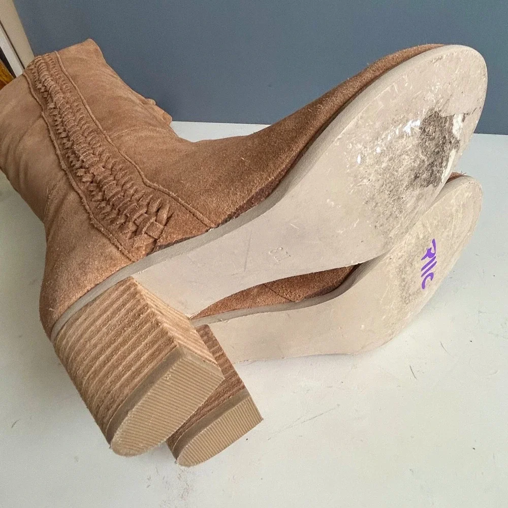 Matisse tan suede