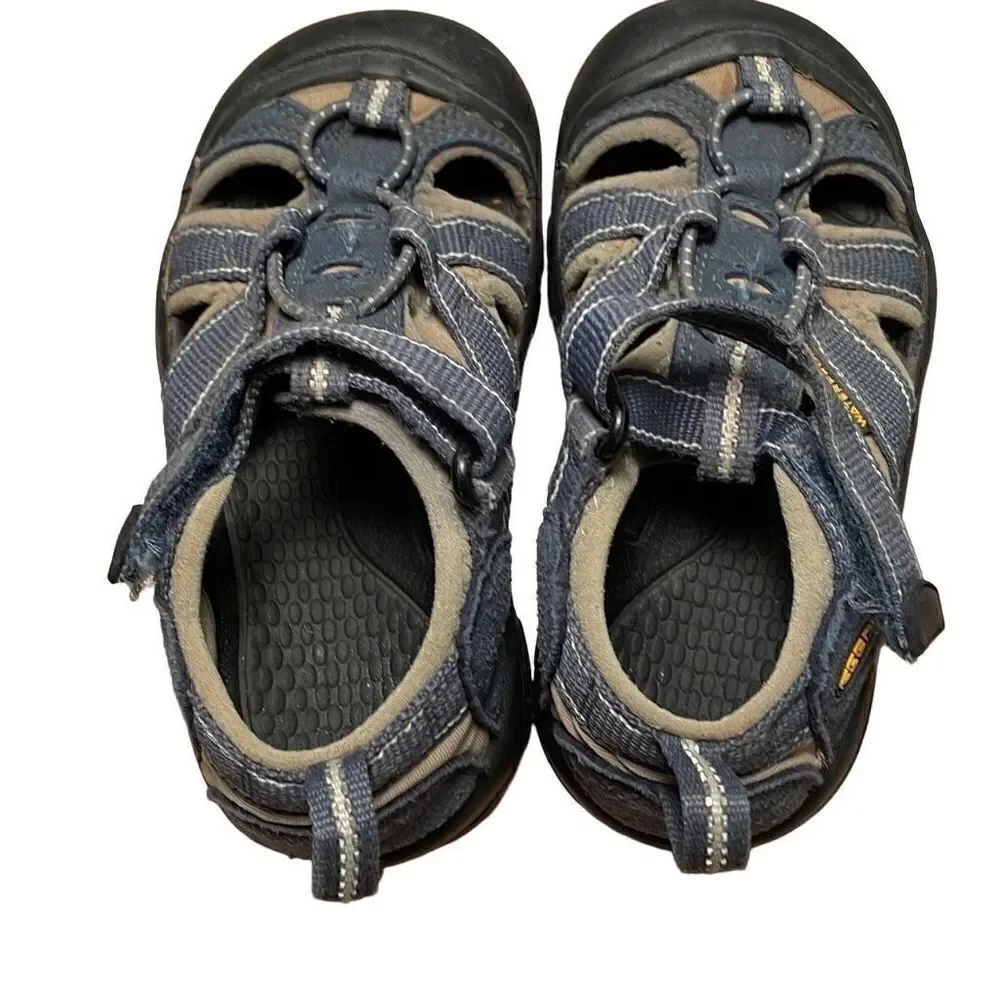 Keen hybrid hiking