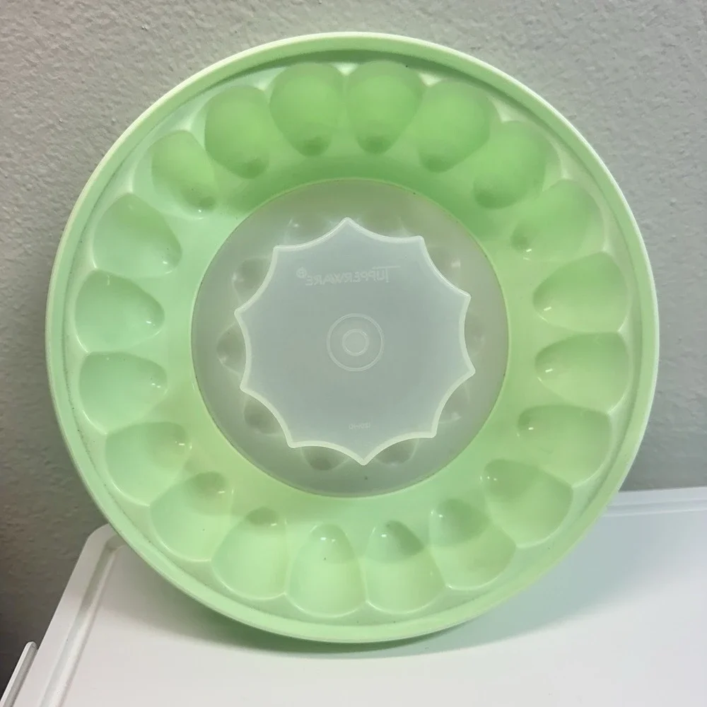 Vintage‎ Tupperware Mint Green Fluted Jello Gelatin Mold 1201 1202 *NO LID*