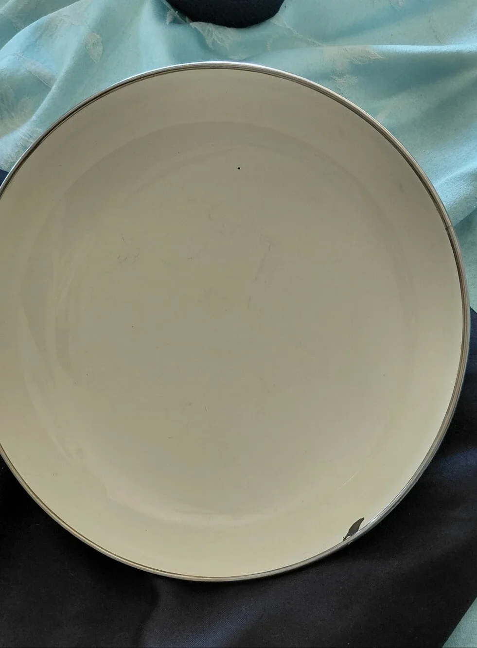 Tabletops Unlimited elegant white