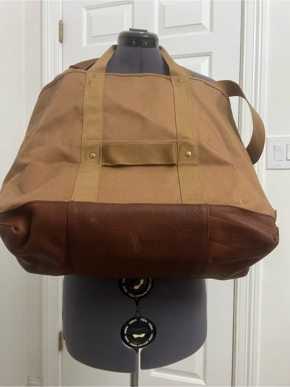 DULUTH TRADING CO Tan Canvas & Brown Leather Travel Tote